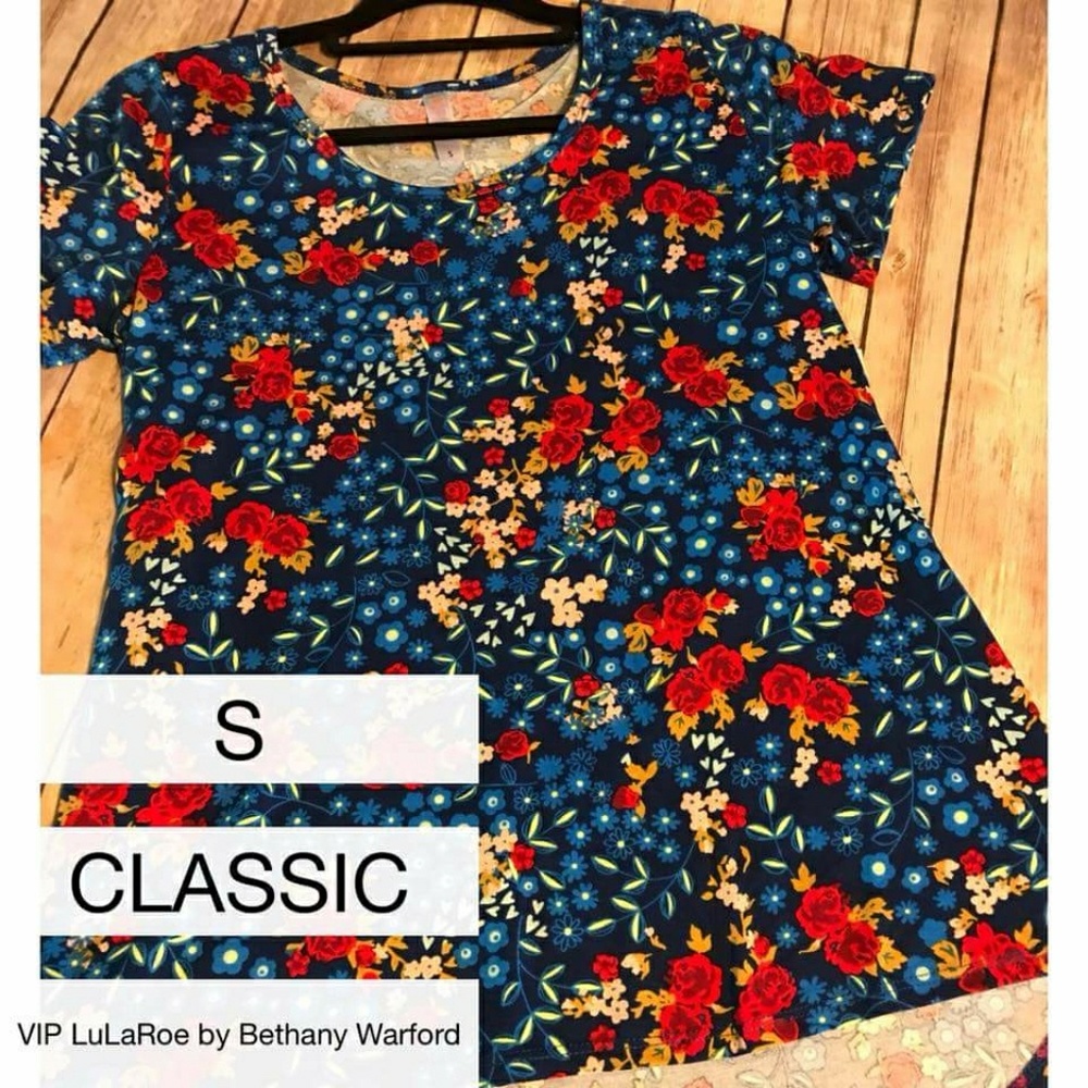 Small classic t NWT LuLaRoe